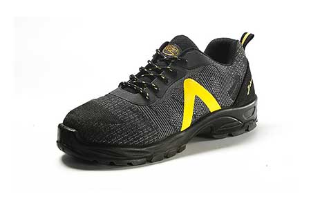 勞保鞋真的重嗎？讓我們一探究竟！